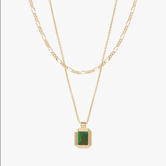Beautiful emerald green necklace from Ana Luisa - Picture 2 of 3